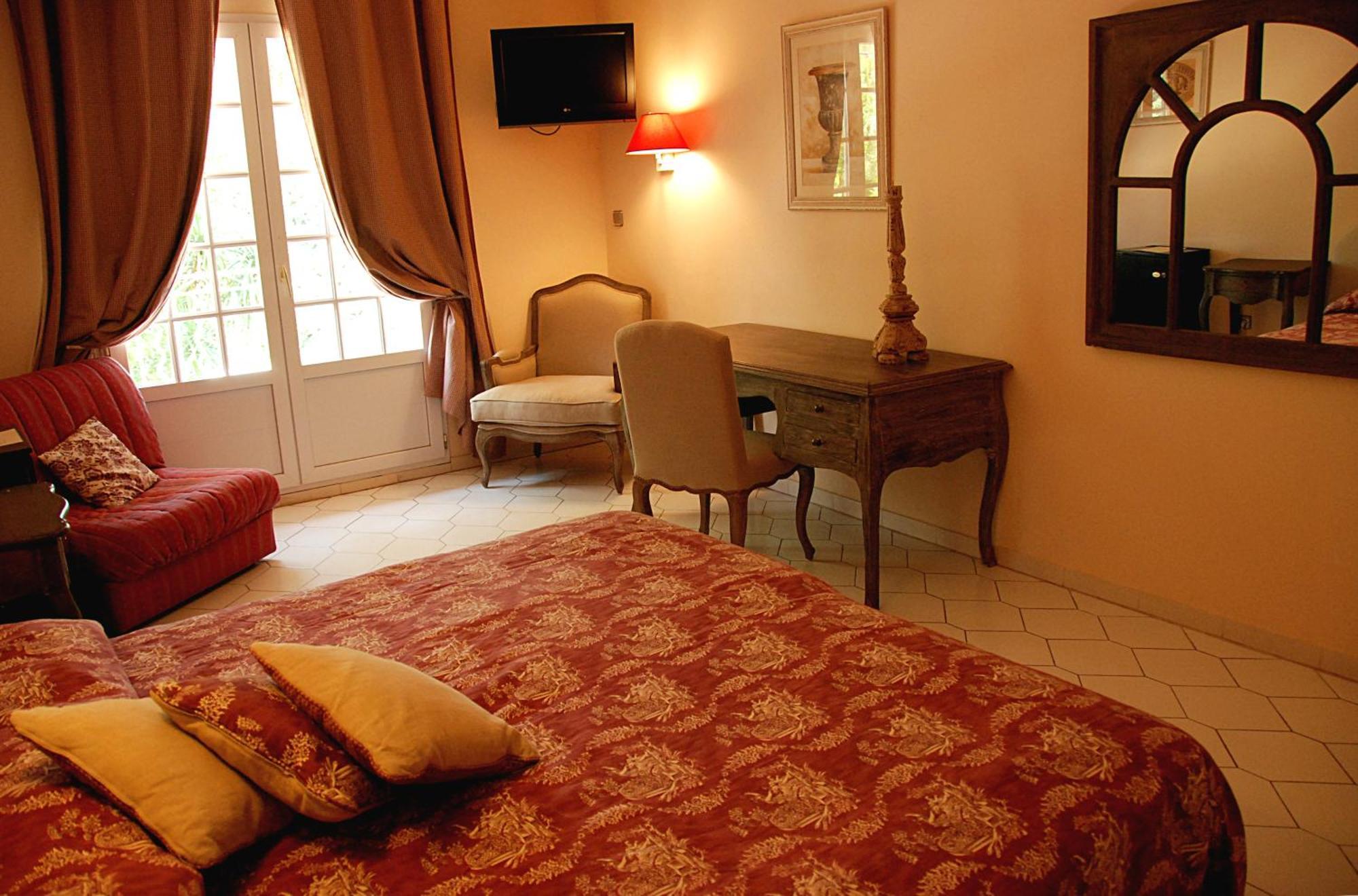 Hotel Les Mazets Des Roches Tarascon Quarto foto
